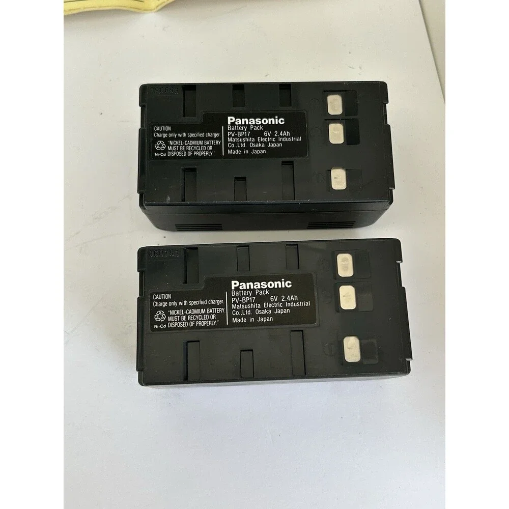 Panasonic PV-IQ403D VHS-C Camcorder Kit Case Charger Batteries Remote AS-IS Part